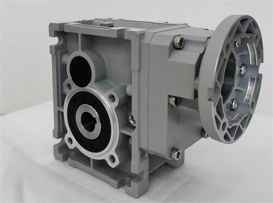 高效率蝸輪蝸桿減速機 準(zhǔn)雙曲面蝸輪減速機 .jpg